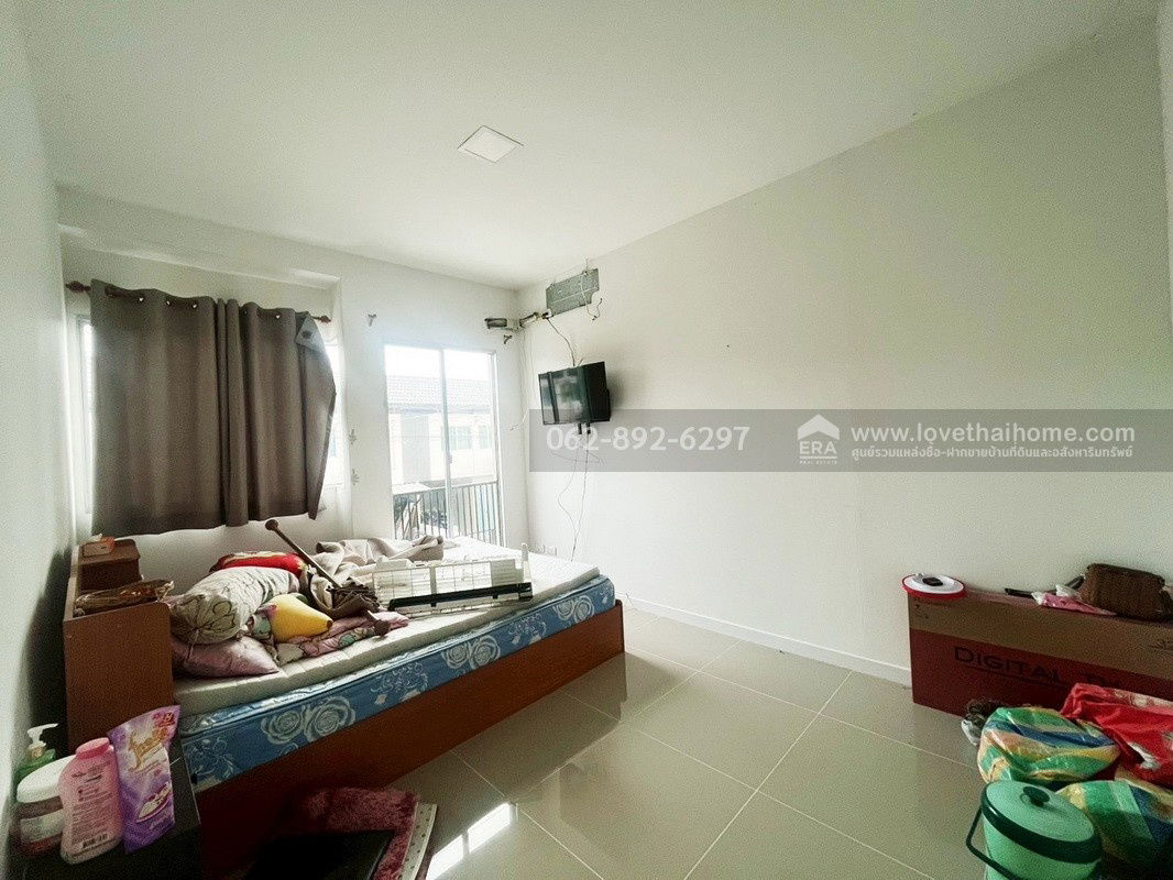 รูป ขายทาวน์เฮ้าส์ 2 ชั้น หมู่บ้านพฤกษา รังสิต-คลอง4 ทำเลดี ขนาด 17.4 ตรว. บ้านสวยสภาพดี ขายเพียง 1.45 ล้านบาท ขายถูกกว่าราคาตลาด คุ้มค่าแบบนี้ห้ามพลาด  - รูปที่ 7/10