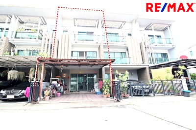 ทาวน์โฮม ถนนพุทธบูชา : ทาวน์โฮม ทาวน์อเวนิว พระราม 2 ซ. 30 ห่างจากถนนใหญ่ 600 เมตร บ้านพร้อมใช้