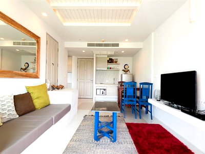 ขายคอนโด : Seaside Retreat! ขายคอนโดเชโลน่า เขาเต่า 1 ห้องนอน ติดหาด บรรยากาศรีสอร์ทหรู