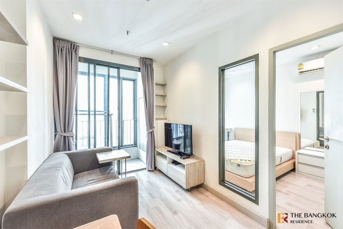 รูป คอนโด IDEO MOBI RAMA9 - ราคาเพียง 16,500 บาทเท่านั้น ห้องสวยมาก ทำเลดี พร้อมอยู่ ( Line ID: real_realestate หรือ เบอร์ 0842824246) - รูปที่ 3/17