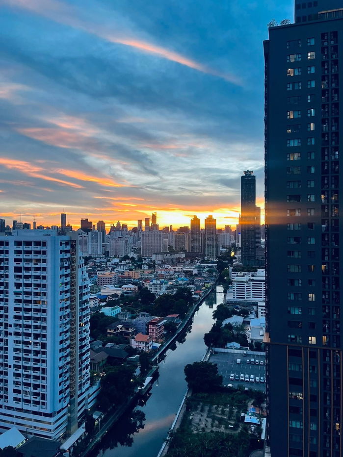 picture For rent, Niche Pride Thonglor-Phetchaburi. High floor, nice view, fully furnished, shuttle service to MRT. Ready to move in  - 7/7