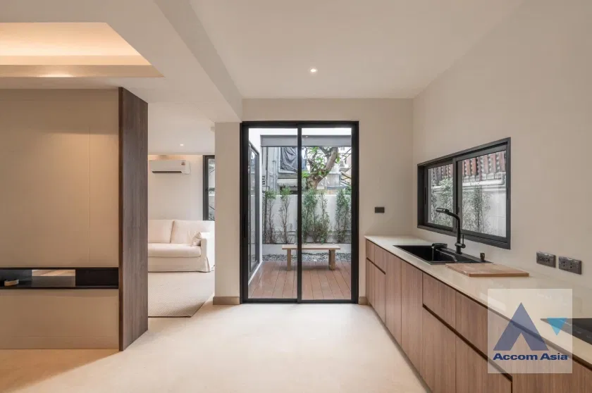 picture 🔼🔽 AccomA 📩  3 BR House in Phaya Thai (AA43042) - 12/20