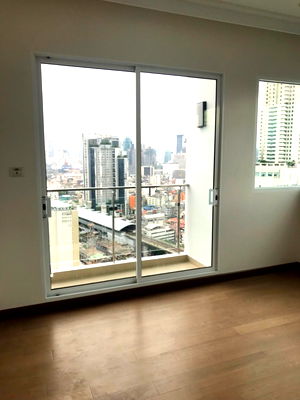 Condos for sale : Supalai Elite Payathai【𝐒𝐄𝐋𝐋 & 𝐑𝐄𝐍𝐓】🔥Luxurious, airy rooms reflecting modernity in every corner🔥  Contact Line ID: @hacondo