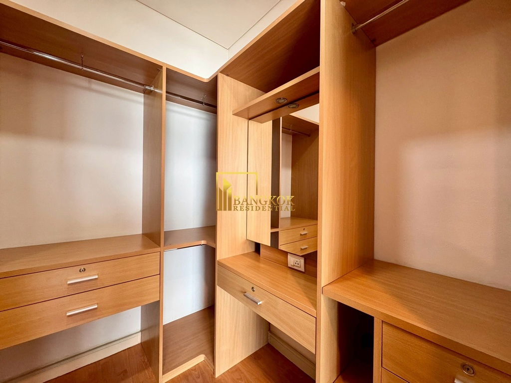 รูป Fullerton | Renovated 2 Bed Luxury Condo For Rent in Ekkamai - BR19639CD - รูปที่ 17/35