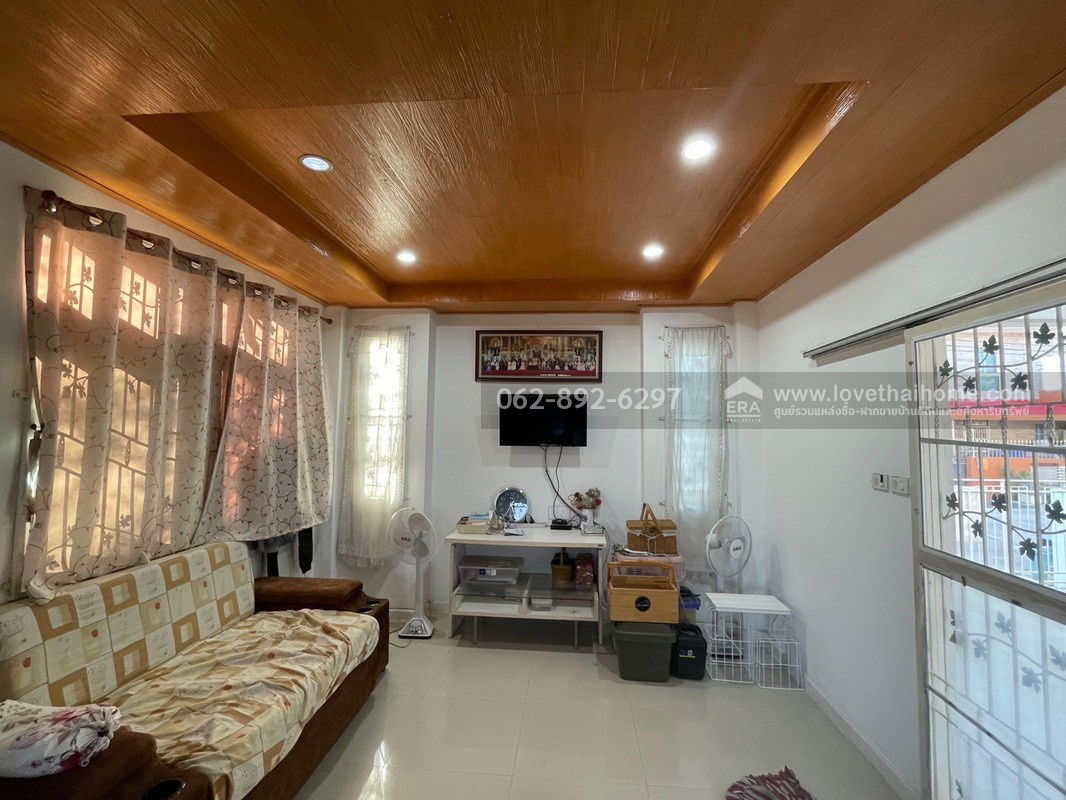 รูป ขายบ้านเดี่ยว 2 ชั้น โครงการเดอะเกรซ ชลียา ถ.บางกรวย-ไทรน้อย ขนาด 55 ตารางวา บ้านสวย พร้อมอยู่ ทำเลดี บรรยากาศเงียบสงบ โทร.062-892-6297 - รูปที่ 4/15