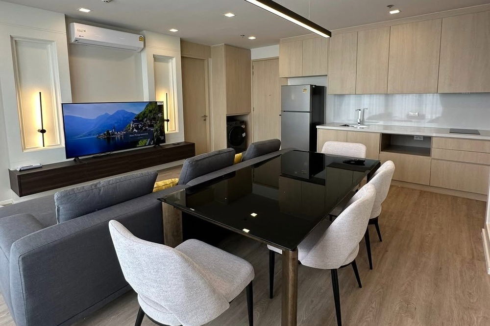 picture For Rent !! high floor 34++, Rare Item, corner room, Clear view 🔥 Code C20250800097....Noble State 39, 2 bed, 2 bath, furnished, ready to move in 📣 - 4/8