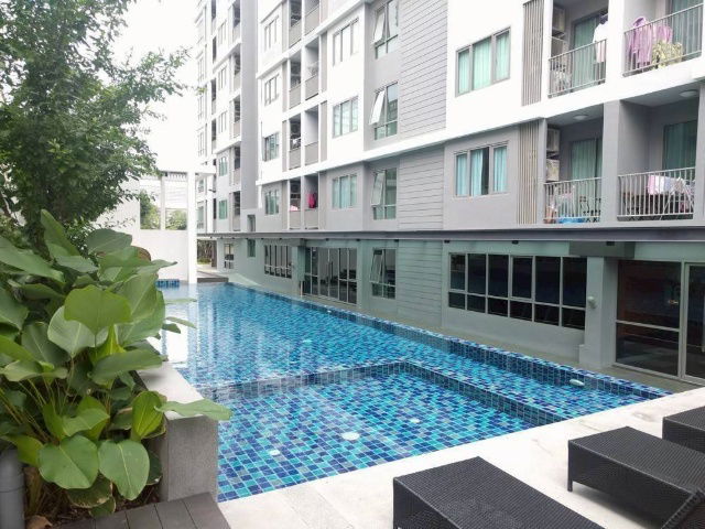 picture Voque Condo near BTS Bearing, only 450 meters. Quiet and safe condo, close to food sources. - 16/18
