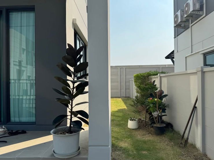 picture For rent✨ Centro Bangna 🔥 Line ID : @034etfin 📲 3 bedrooms 4 bathrooms ✨ Near Mega Bangna - 18/18