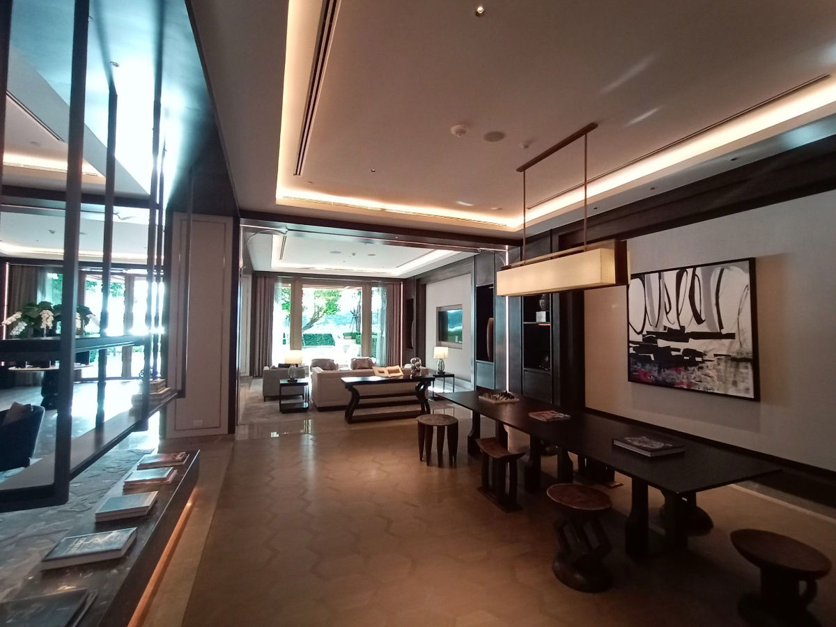 รูป Four Seasons Private Residences ( Luxury Condo next to the Chao Phraya River ) - รูปที่ 73/81