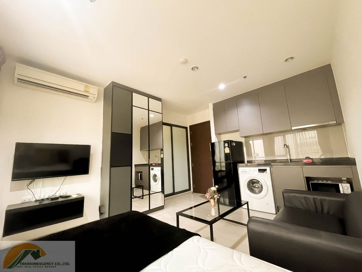 รูป Rent 1 bed 1baht 24 sqm Rhythm Asoke 1 Condo Minimum contract 1 year contract we have many units here pls contact us Can Negoวิวสวน - รูปที่ 9/15