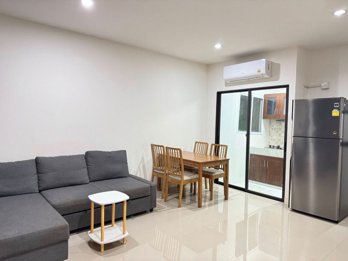 picture RL-149 For Rent: Townhome at Pleno Sukhumvit - Bangna 3 Land size: 18 sq.wah | Near Mega Bangna | Beautifully decorated & move-in ready @rdsluxury - 2/7