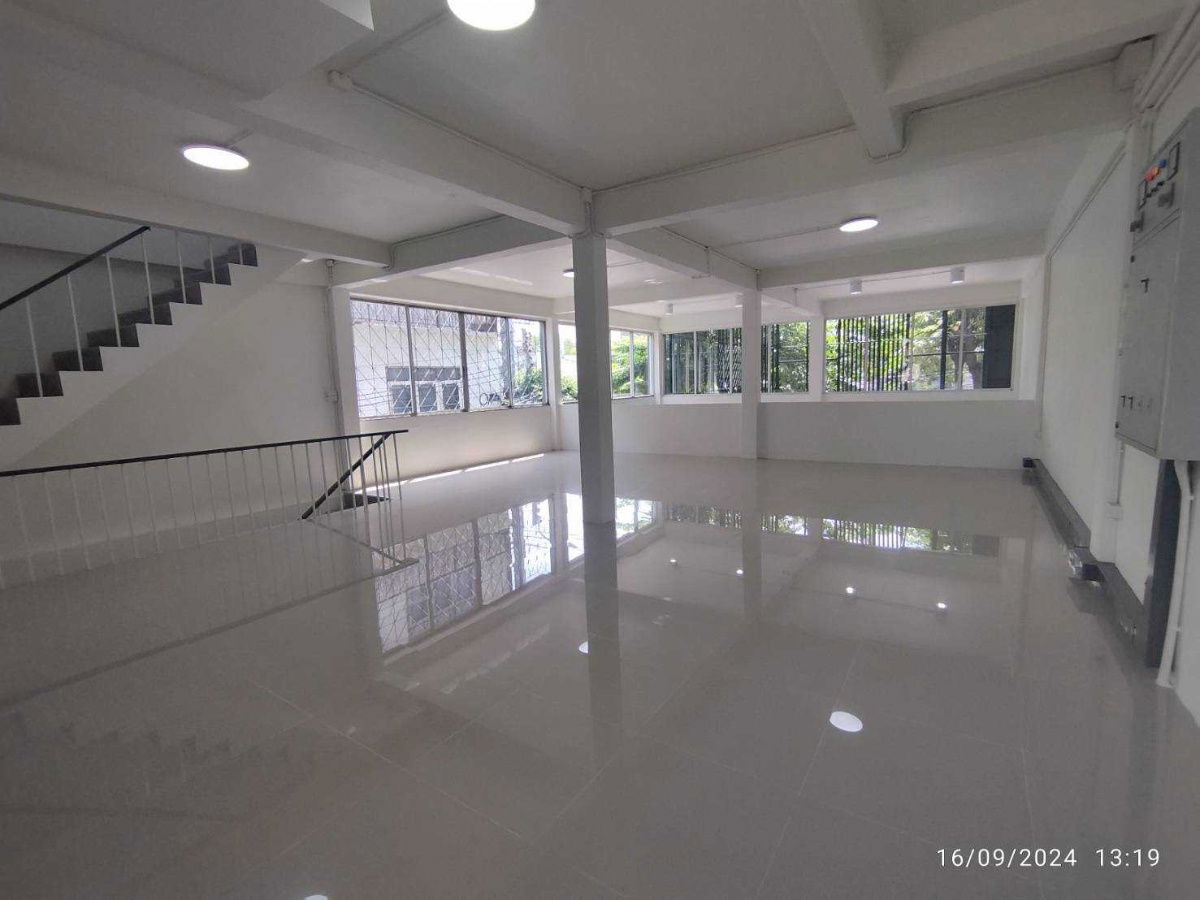 picture 4-Storey Commercial Building, 2 Units in Bang Sue, Bangkok - 8/44