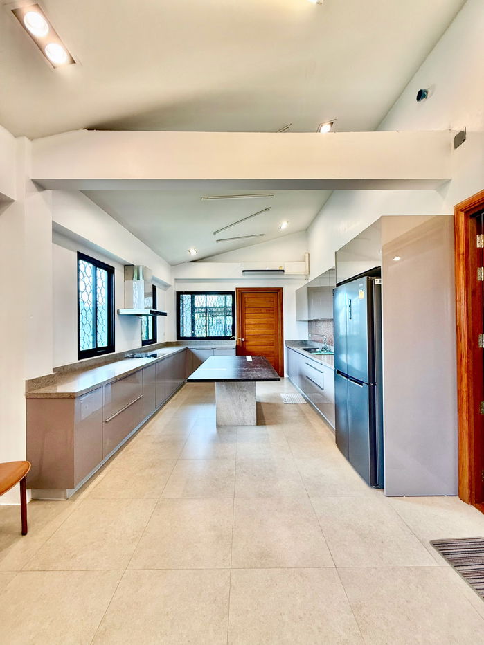 picture 3-storey detached house for sale with 296 sq wa of land  Sukhumvit 101, Bangkok, near BTS Punnawithi - 22/92
