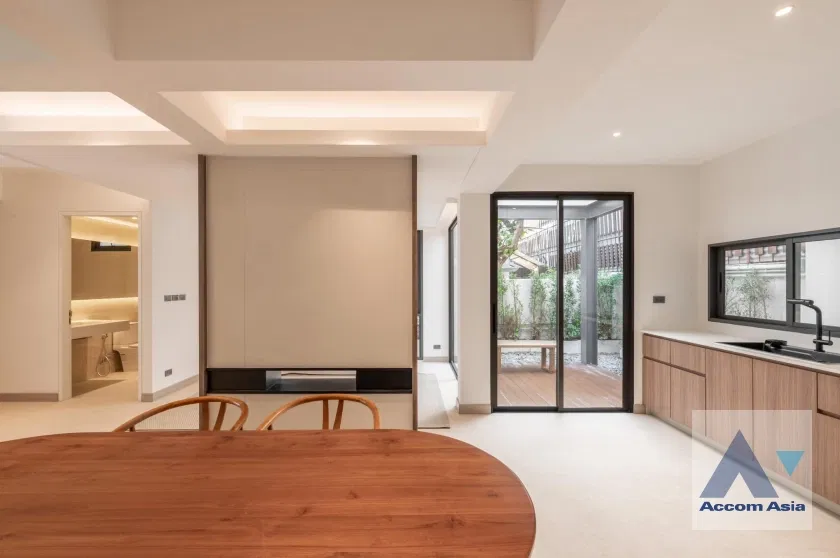 picture 🔼🔽 AccomA 📩  3 BR House in Phaya Thai (AA43042) - 9/20