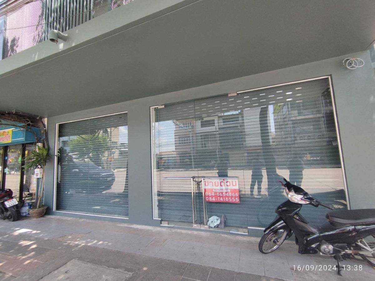 picture 4-Storey Commercial Building, 2 Units in Bang Sue, Bangkok - 28/44