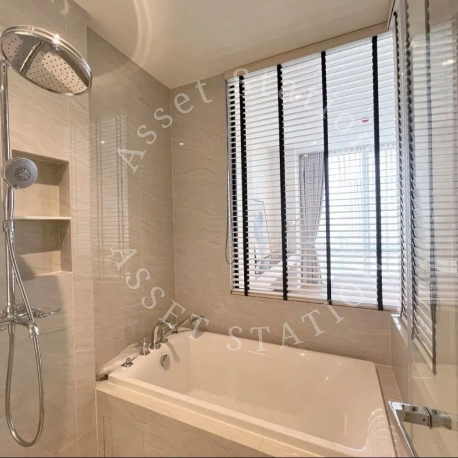 รูป Muniq Langsuan🌟Luxury condo for a perfect life, close to everything you love🌟 - รูปที่ 13/14