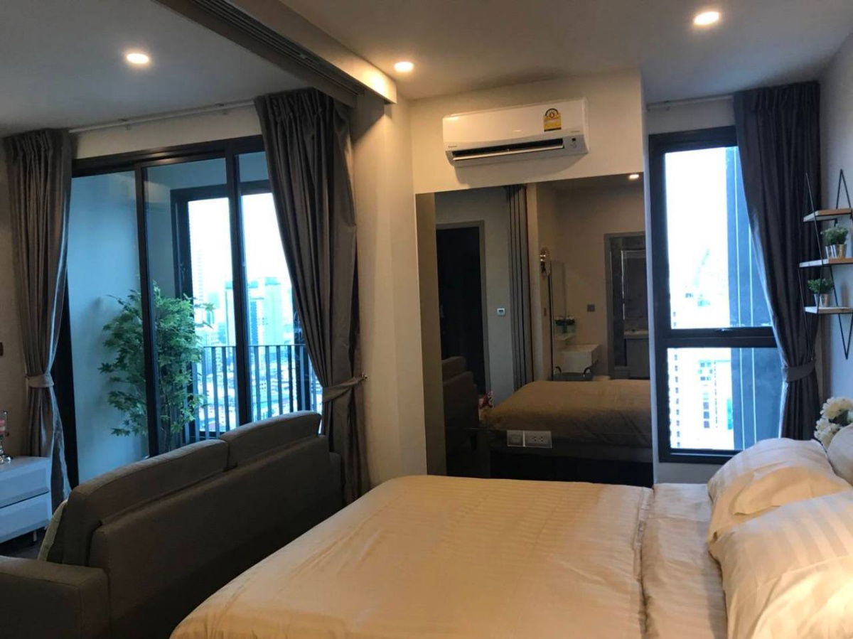 picture Ideo Q Siam Ratchathewi【𝐒𝐄𝐋𝐋 & 𝐑𝐄𝐍𝐓】🔥Luxury, dark tones, fully furnished, perfect for city living🔥  Contact Line ID: @hacondo - 2/9