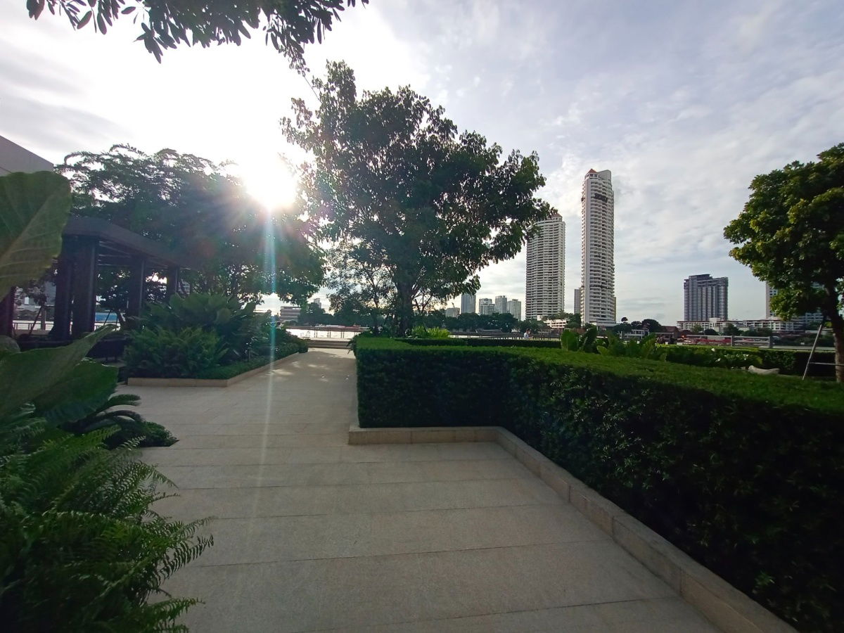 รูป Four Seasons Private Residences ( Luxury Condo next to the Chao Phraya River ) - รูปที่ 76/81