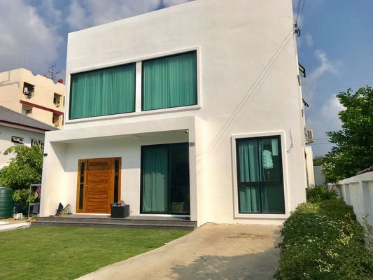 picture FOR RENT DETACHED HOUSE POOL VILLA UDOMSUK / 5 bedrooms 3 bathrooms / 60 Sqw. 400 Sqm. **90,000** CLOSE TO BTS UDOMSUK - 14/14