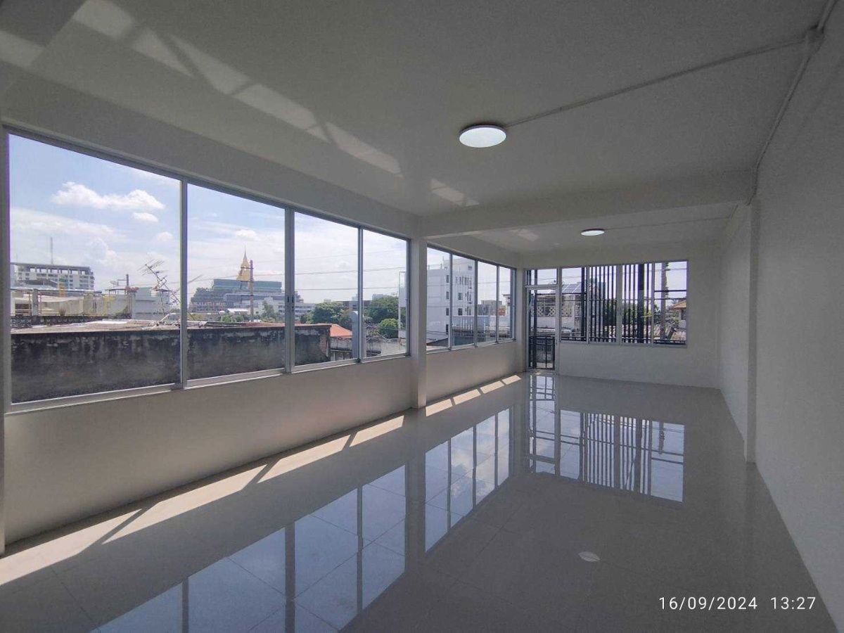 picture 4-Storey Commercial Building, 2 Units in Bang Sue, Bangkok - 35/44