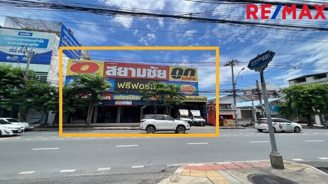 รูป ขายที่ดิน ริมถนนประชาอุทิศ พร้อมตึก 2 ชั้น - รูปที่ 2/9