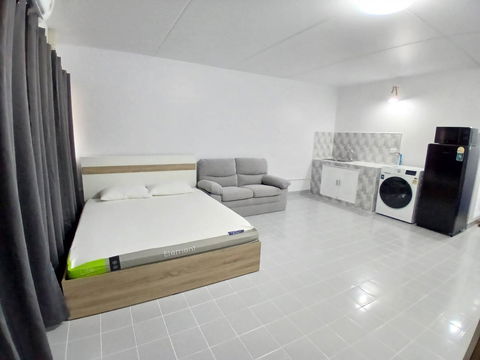 For rent, Popular Condo Maung Tong Thani  have a washing machine Tel.0999983897