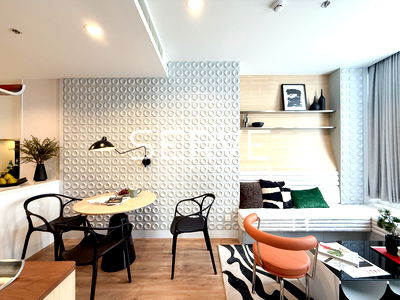 Condos for sale Soi Ekamai (Sukhumvit 63) : Brand New 2 Beds 52.47 sq.m. Unit Center Thong Lor Area and Close to BTS Thong Lo at Noble Form Thonglor Condo  / For Sale