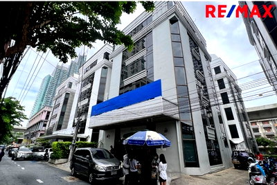 เช่าอาคารพาณิชย์ ถนนสุรวงศ์ : ให้เช่า อาคารสำนักงาน 7 ชั้น ย่านเจริญนคร ใกล้ ICONSIAM