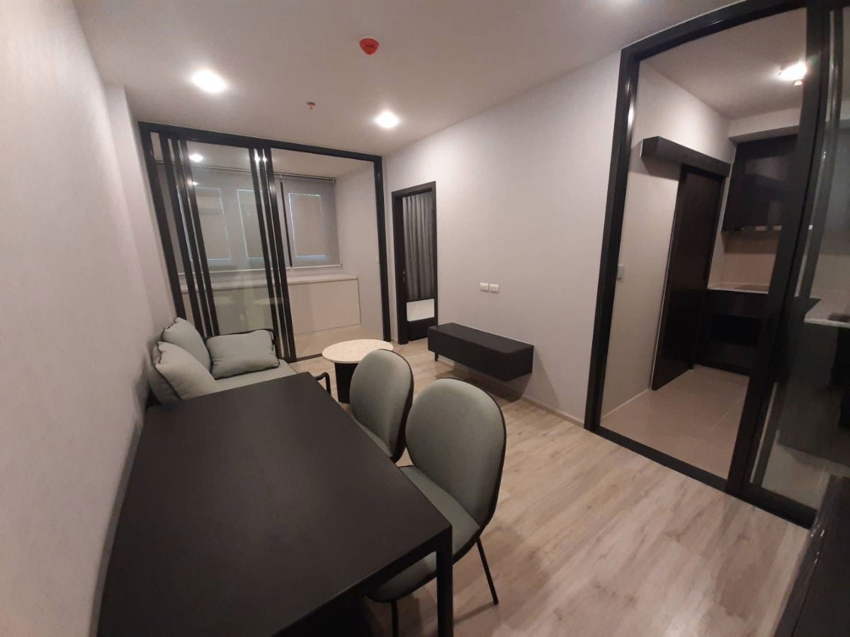 picture WS2990 [Rent] XT Huaikhwang 🚆 MRT Huai Khwang 💰 Rent 22,000 baht/month - 2/7
