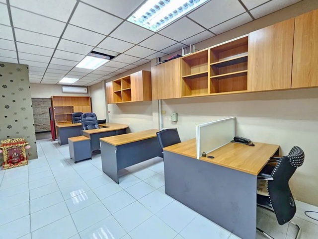 picture ARL LatKrabang 585m.Romklao 50-60 Townhome for rent 2-storey with office 30sq.wa. 240sq.m. 3bed Sara - 6/8