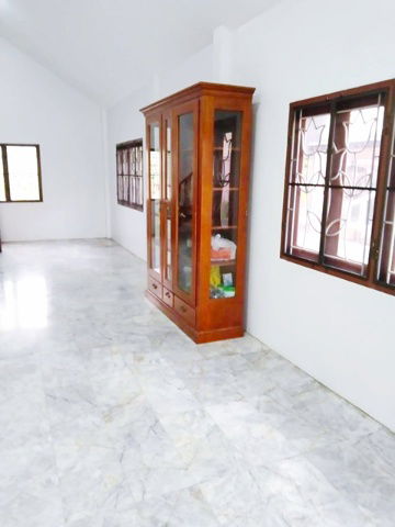 picture Mansion 2-3parking 8,499 b-m 54sqw. 250sqm. Big C Laemthong Tabma Rayong House For Rent 2 Stories - 3/8