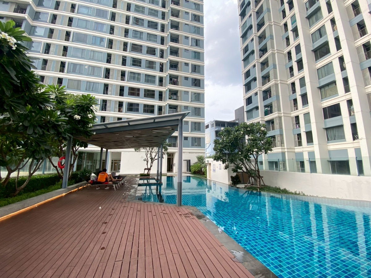 รูป คอนโดหรูใจกลางห้าแยกลาดพร้าว โครงการเดอะเซนต์ เรสซิเดนเซส (The Saint Residences) โครงการติด ม. เซนต์จอนห์ ริมถนนวิภาดีรังสิต ใกล้ห้าแยกลาดพร้าว  - รูปที่ 11/19