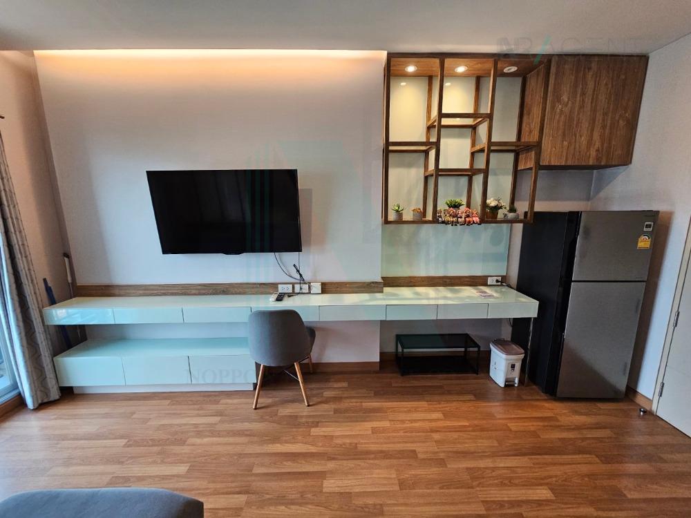 picture 🎉 For Sell Condo LUMPINI PARK VIBHAVADI - CHATUCHAK Building 1, Floor 18,1 bed room, Room size 28 sqm - 1/8