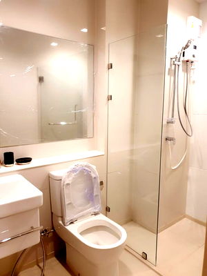 Condos for rent Chulalongkorn University : Condo For Rent Life One Wireless (D6809012) ID Line : @condo101