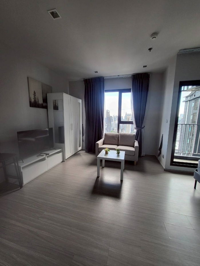 รูป ให้เช่า คอนโด ไลฟ์ อโศก - พระราม 9 ใกล้ เอ็มอาร์ที พระราม 9 *ห้องสวย* ที่ Line: @homefinder - รูปที่ 4/10