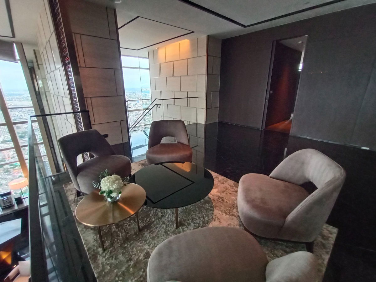 รูป Four Seasons Private Residences ( Luxury Condo next to the Chao Phraya River ) - รูปที่ 34/81