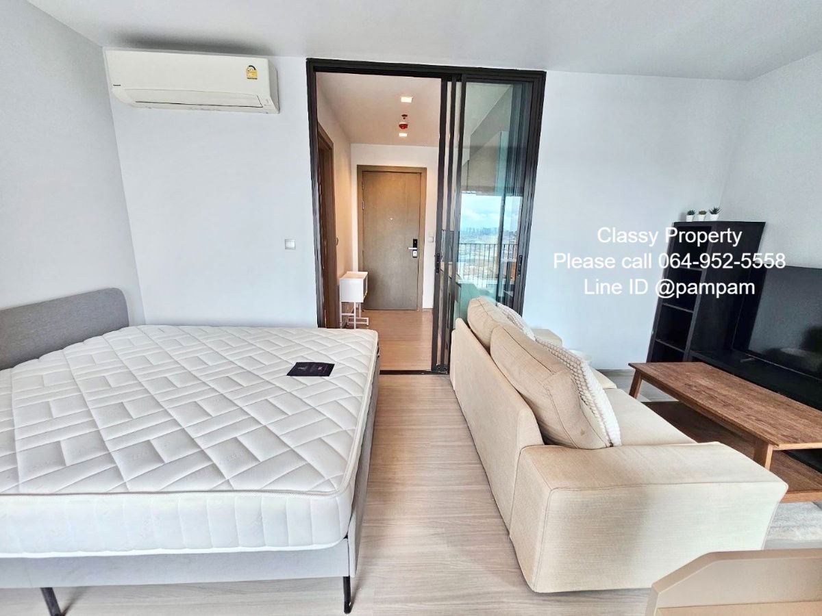 picture *** Condo for rent : Life Asoke-Rama 9  Studio High floor Fully furnished Separate kitchen near MRT Rama9 Special 15,000 Baht only!!! *** - 4/11