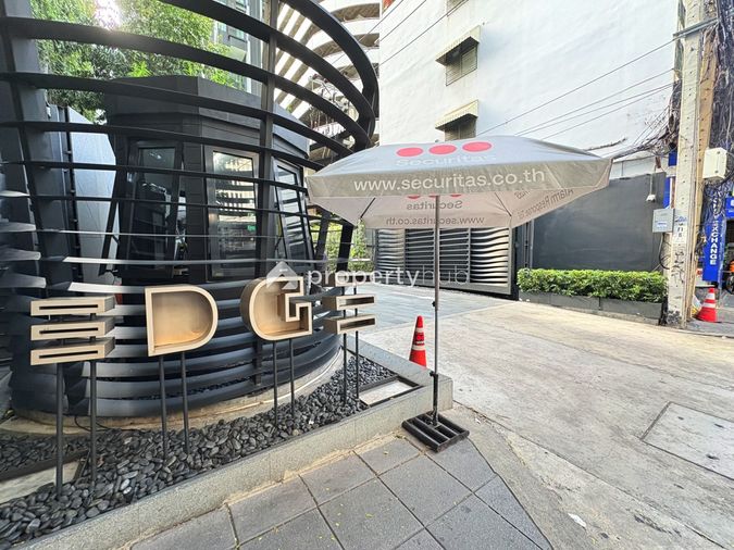 The Edge Sukhumvit 23