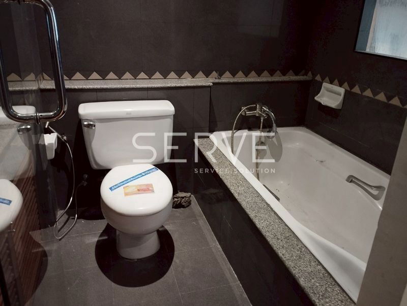 รูป 🔥ราคาถูกที่สุดในตึก! ห้องสตูดิโอ ไซส์ใหญ่ มีอ่างอาบน้ำ ลงทุนหรืออยู่เองก็คุ้มสุด คอนโดทำเลดี ใกล้ BTS & ARL พญาไท  @ Noble House Phayathai  - รูปที่ 4/15