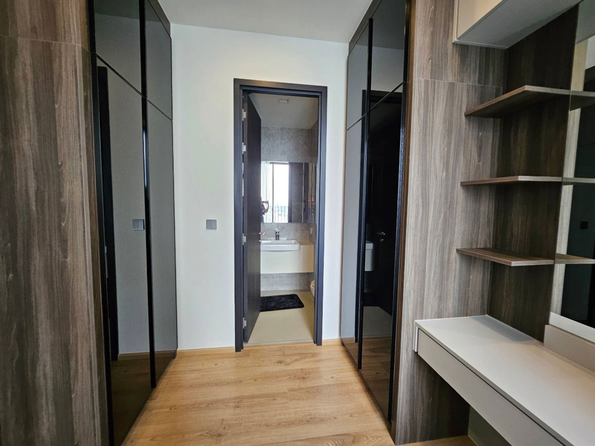 picture  Noble Around Ari Fully Furnished, Ready to Move In - 3/5