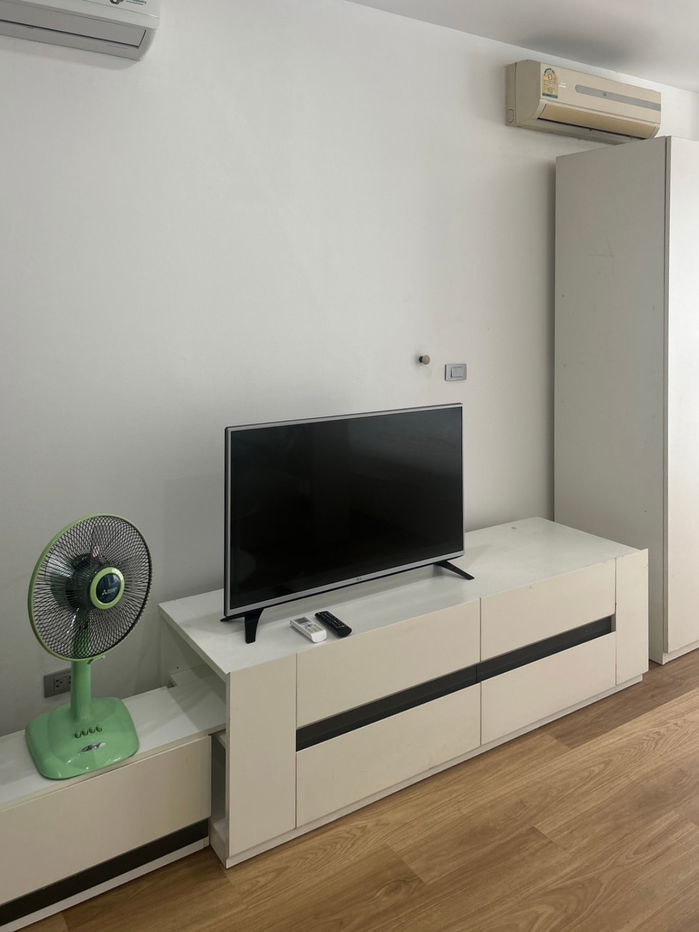 picture 🆙👉 Condo for rent Sky Walk Residences 🔥🔥 good price, beautiful room, fully furnished 🚆 near BTS Phra Khanong ✅40sq.m. ✨LINE : tng.first - 5/7