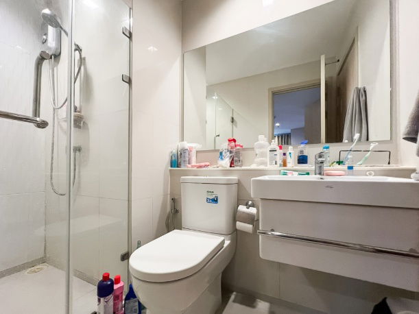 picture Urgent sale 📍 Condo Life One Wireless, 39th floor, city center, Chao Phraya River view, only 6.49 million baht. - 8/14