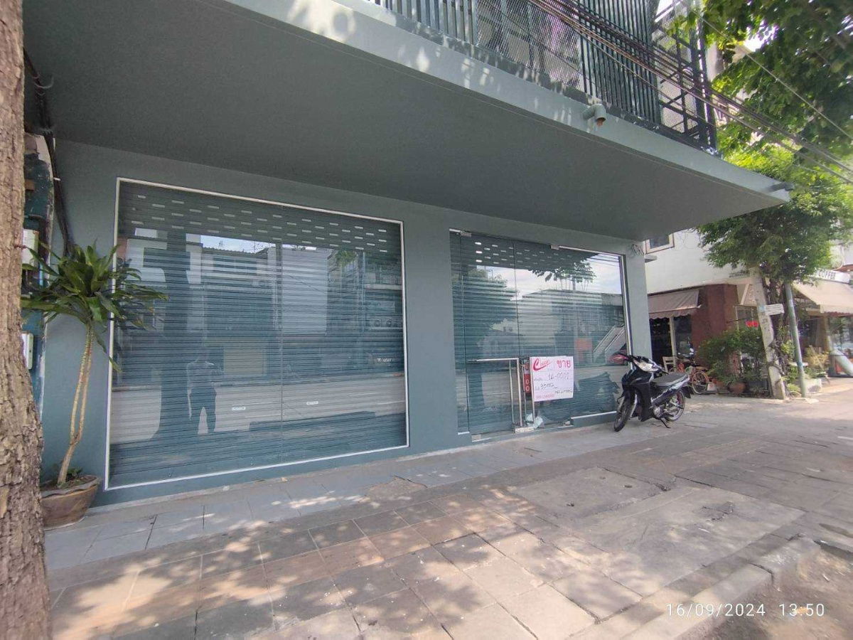 picture 4-Storey Commercial Building, 2 Units in Bang Sue, Bangkok - 27/44