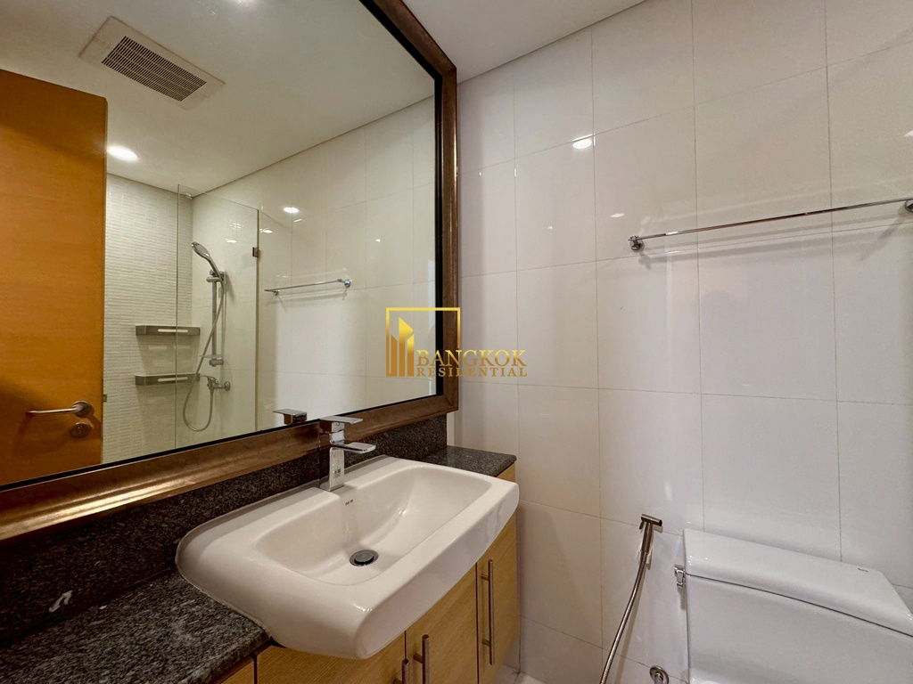 รูป Fullerton | Renovated 2 Bed Luxury Condo For Rent in Ekkamai - BR19639CD - รูปที่ 23/35