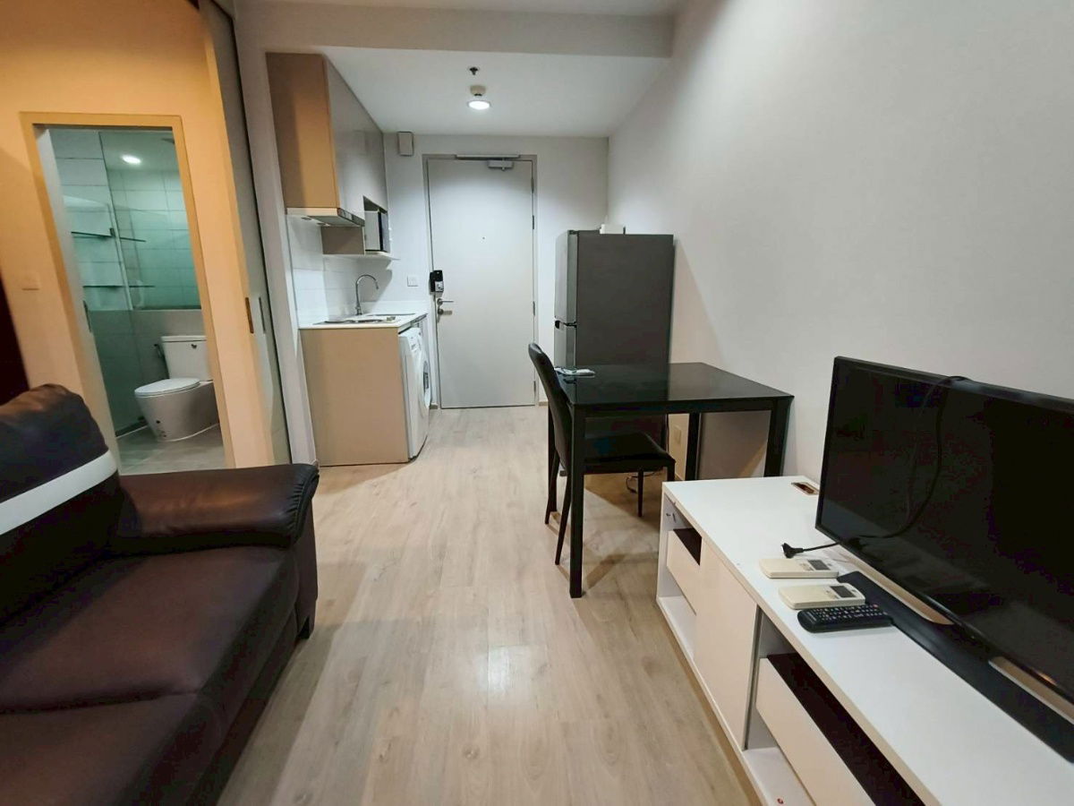 picture Newly Renovated Room |  1B1B 34 Sq.m. Fl.20+ Fully Furnished. Ready to move in  - 6/9
