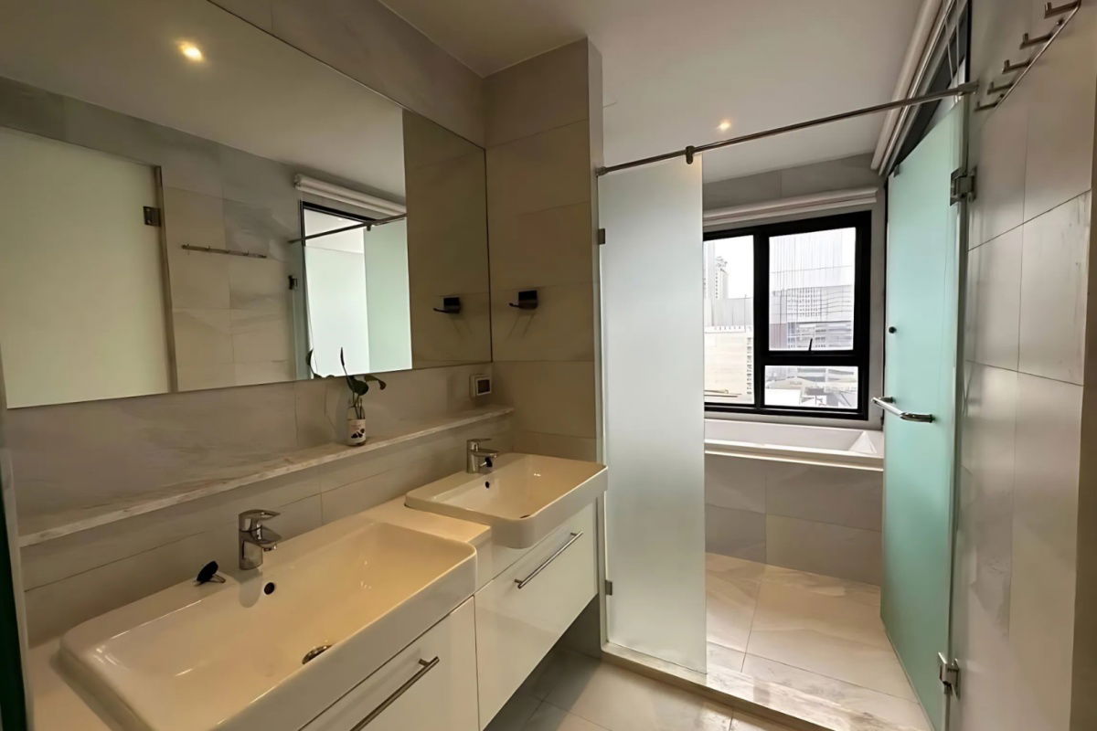 picture 𝗛𝗼𝘁 𝗗𝗲𝗮𝗹 𝗮𝘁 𝗥𝗵𝘆𝘁𝗵𝗺 𝗘𝗸𝗸𝗮𝗺𝗮𝗶 𝟮𝗕𝗥, 𝟴𝟬 𝘀𝗾𝗺, 𝗣𝗿𝗶𝗰𝗲 𝟭𝟮.𝟱 𝗠𝗯. - 4/5