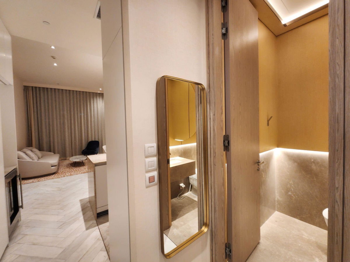 รูป 💎 Rare Premium Unit | Scope Langsuan 1 ห้องนอน เฟอร์ครบพร้อมเข้าอยู่  - รูปที่ 2/10