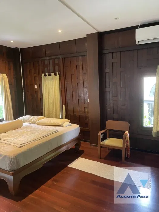 picture 🔼🔽 AccomA 📩  3 BR House in Phra Khanong (50096) - 2/2