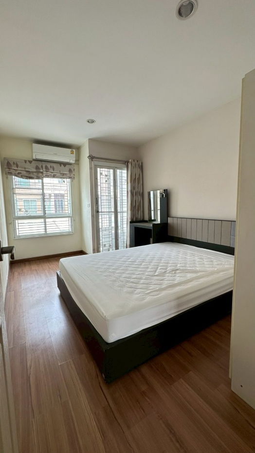 picture 3-story townhome for sale, Villette City Pattanakarn 38, 3 bedrooms 3 bathrooms, Fully furnished - 9/16