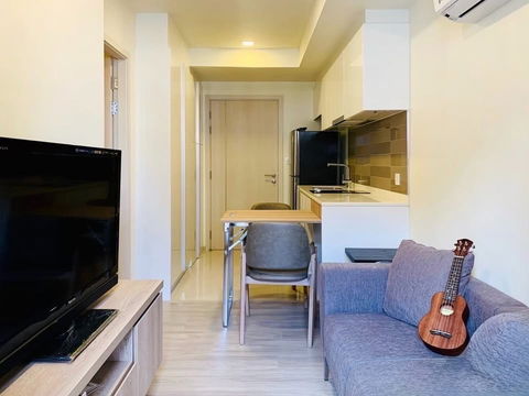 Buy and sell Maestro 03 Ratchada–Rama 9, ✨with a relaxing area for you and your four-legged friends. Line ID: @951qfbfi